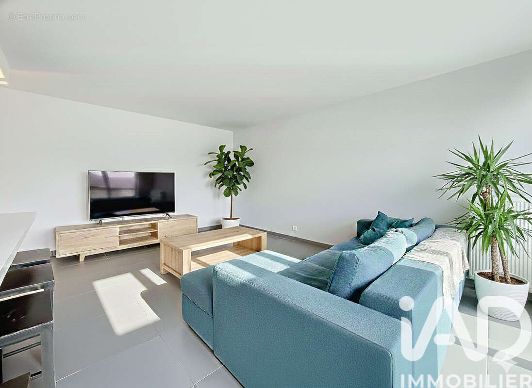 Photo 4 - Appartement à LE PLESSIS-TREVISE