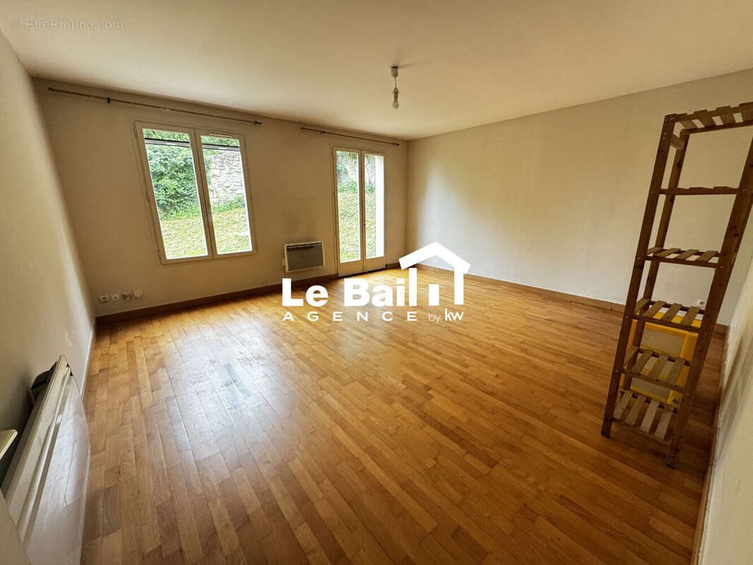 Appartement 57 m² à Osny  - photo 3