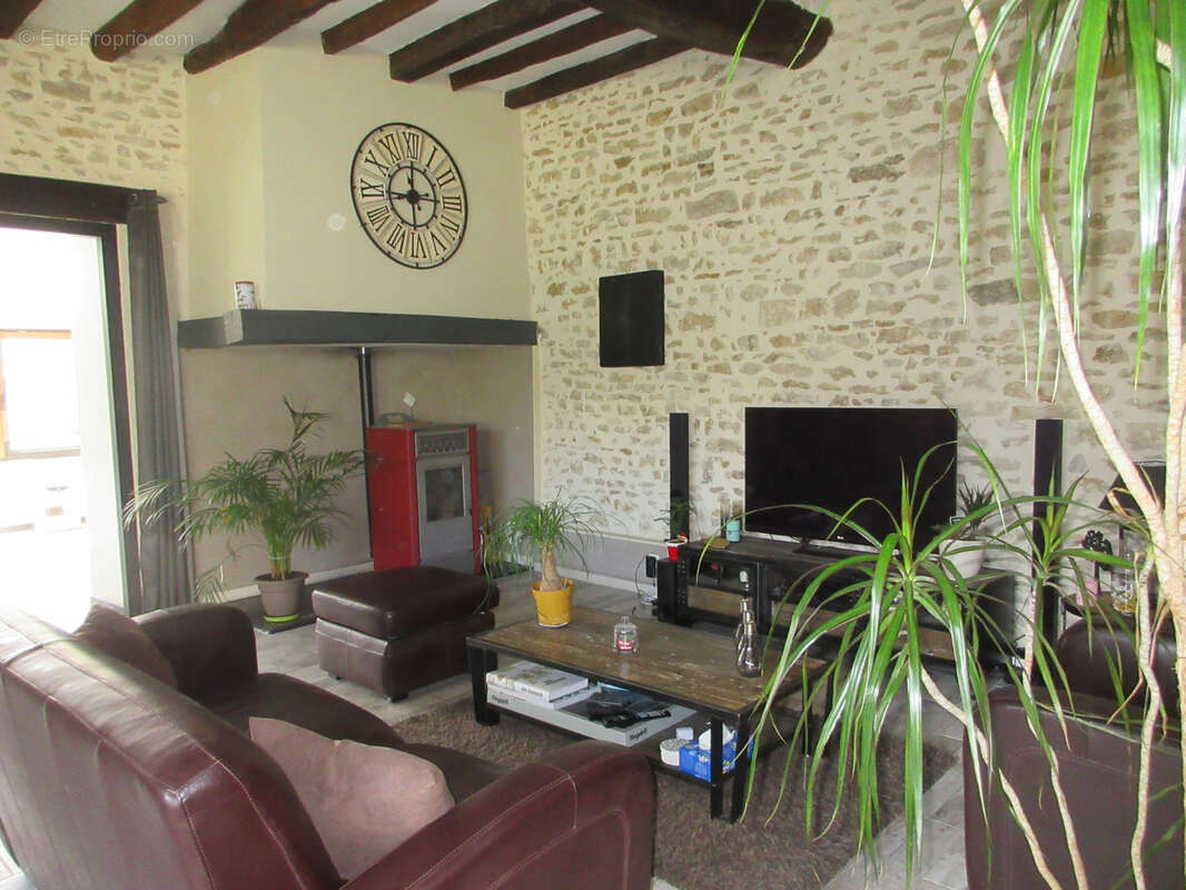 Maison à BADECON-LE-PIN