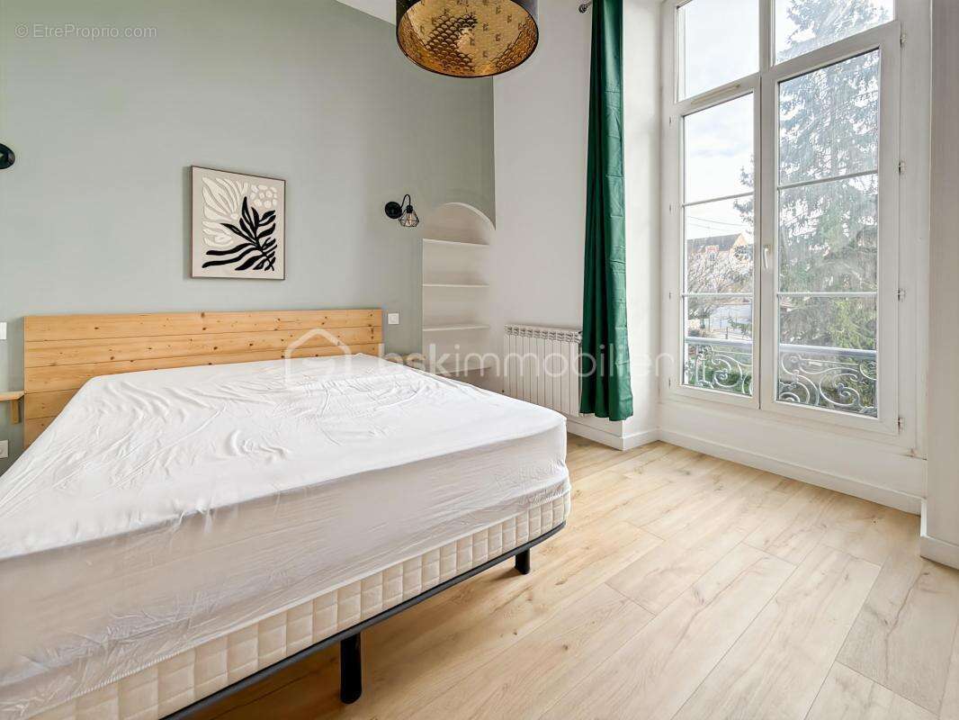 Appartement PRESTIGE F4/F5 Rive droite 113 m2  - 4 chambres - cave et parkings - photo 11