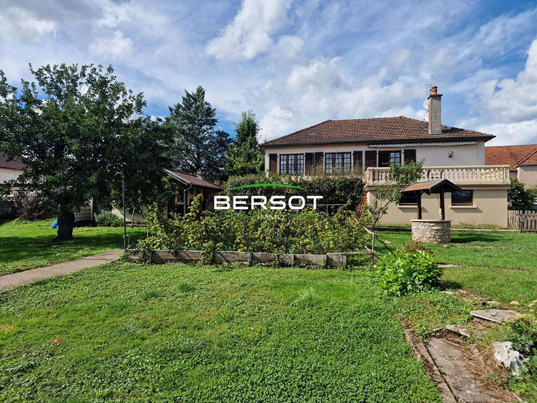 Maison à CHASSEY-LES-MONTBOZON