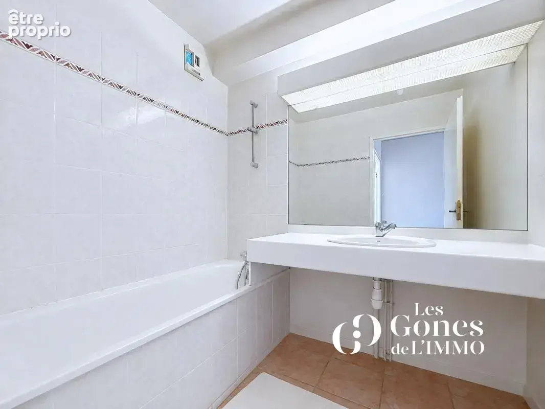 T1 31,90 m2   balcon   vue exceptionnelle sur jardin   cave - photo 7