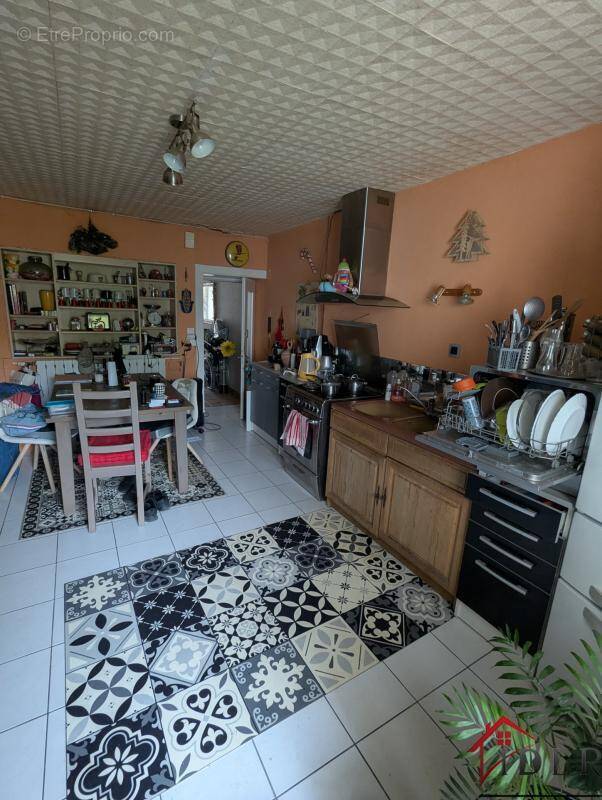 Maison à DAMPIERRE-SUR-SALON