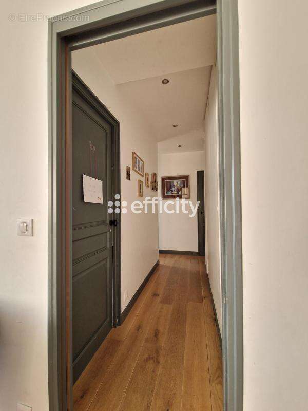 Appartement à ASNIERES-SUR-SEINE