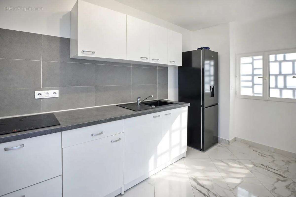 Bel appartement T3 avec loggia, cave et parking - photo 3