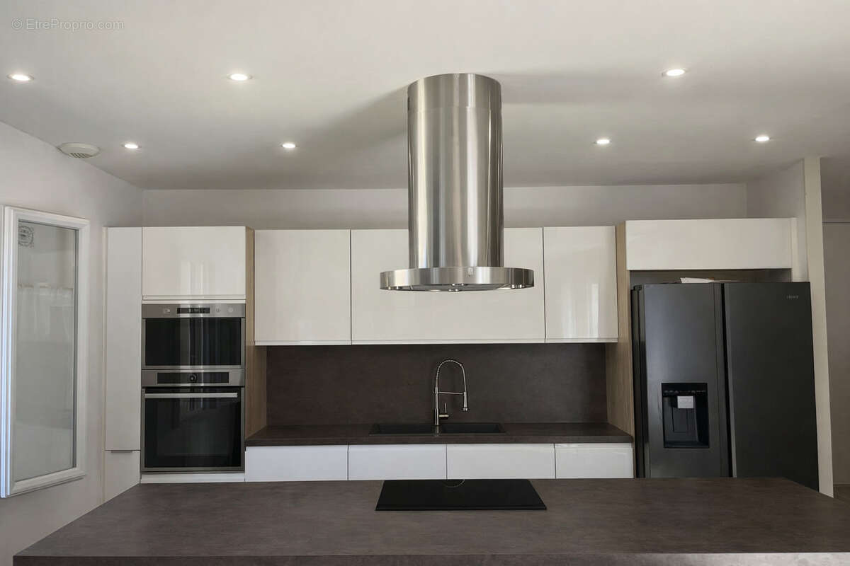 Maison à ESCRAGNOLLES