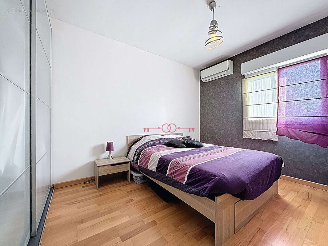 Maison à LIVRY-LOUVERCY