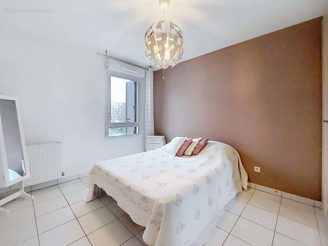 Appartement à SAINT-FONS