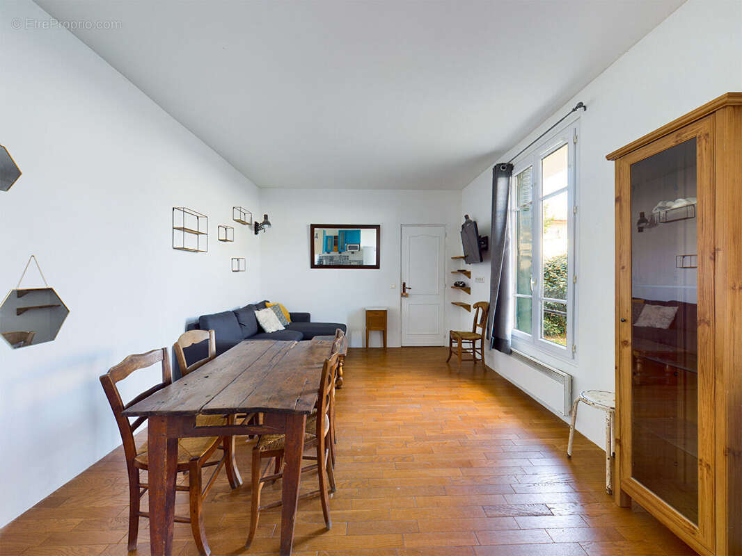 Appartement à COLOMBES