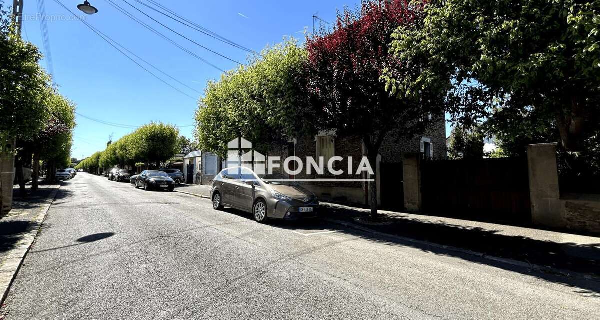 Appartement à CORBEIL-ESSONNES