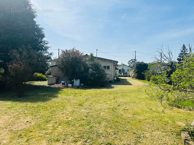 Maison à VIC-EN-BIGORRE