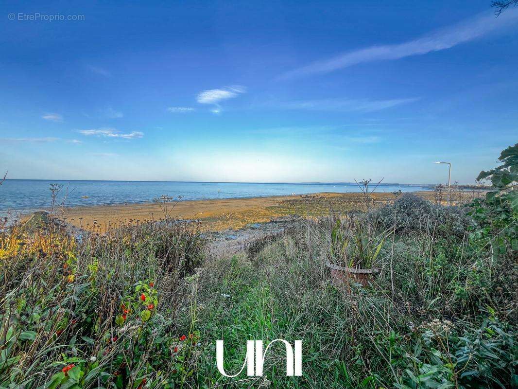 Maison à LUC-SUR-MER