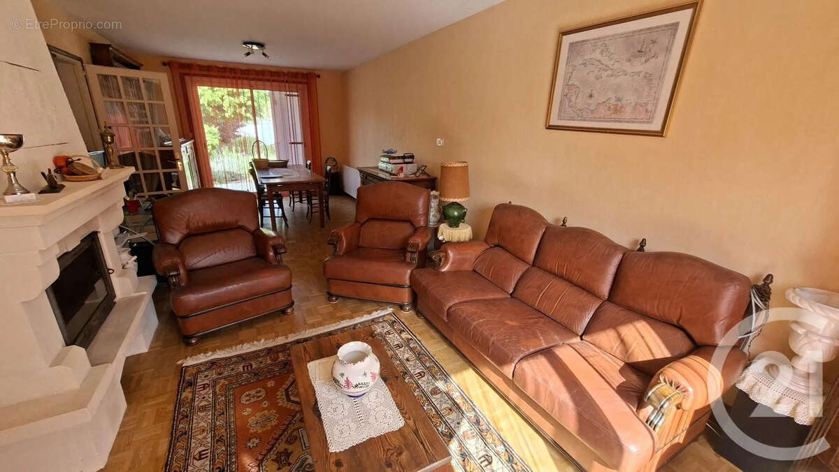 Maison à CHATEAUNEUF-SUR-CHARENTE