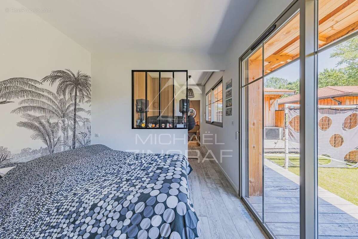 Maison à MIOS
