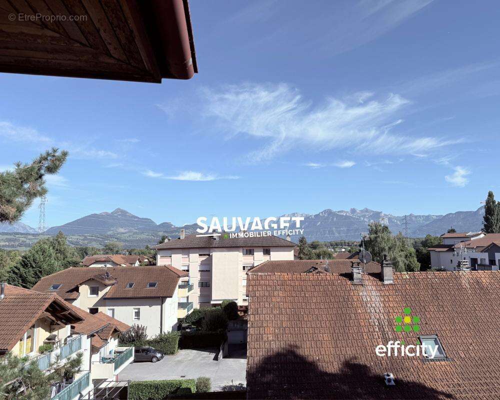 Appartement à REIGNIER