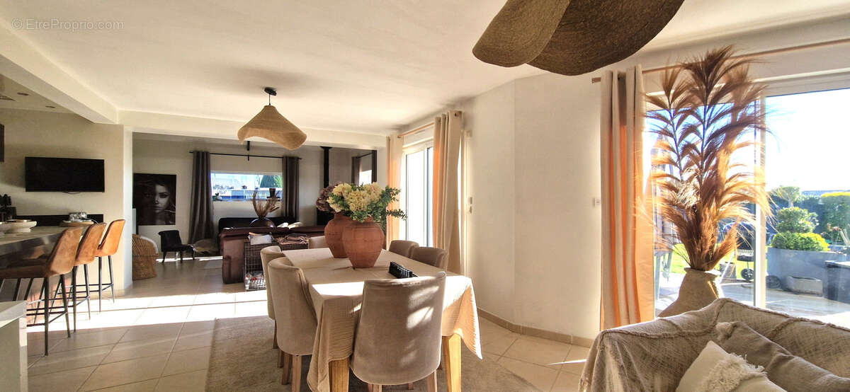 Maison à GRANDCAMP-MAISY