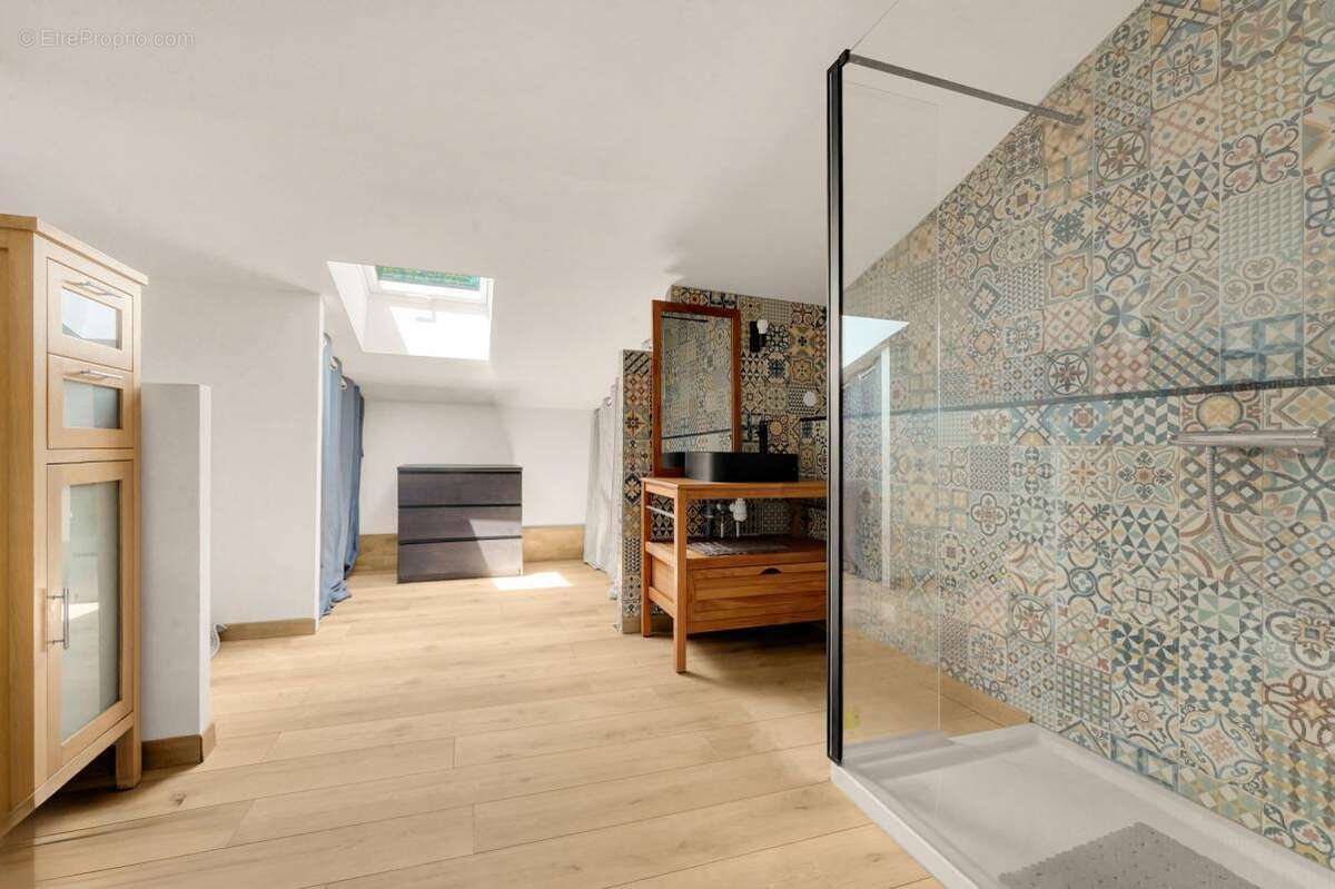 RARE – Cœur de Bouloc : Magnifique Toulousaine Rénovée de 157 m² avec Piscine - photo 8