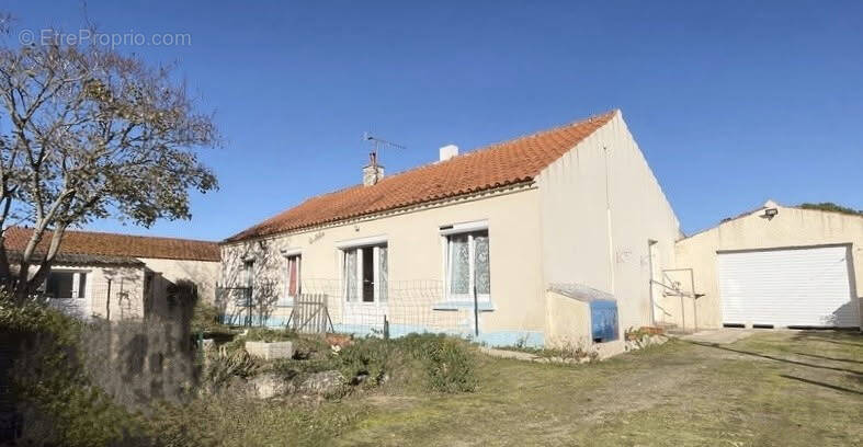 Maison à BARBATRE