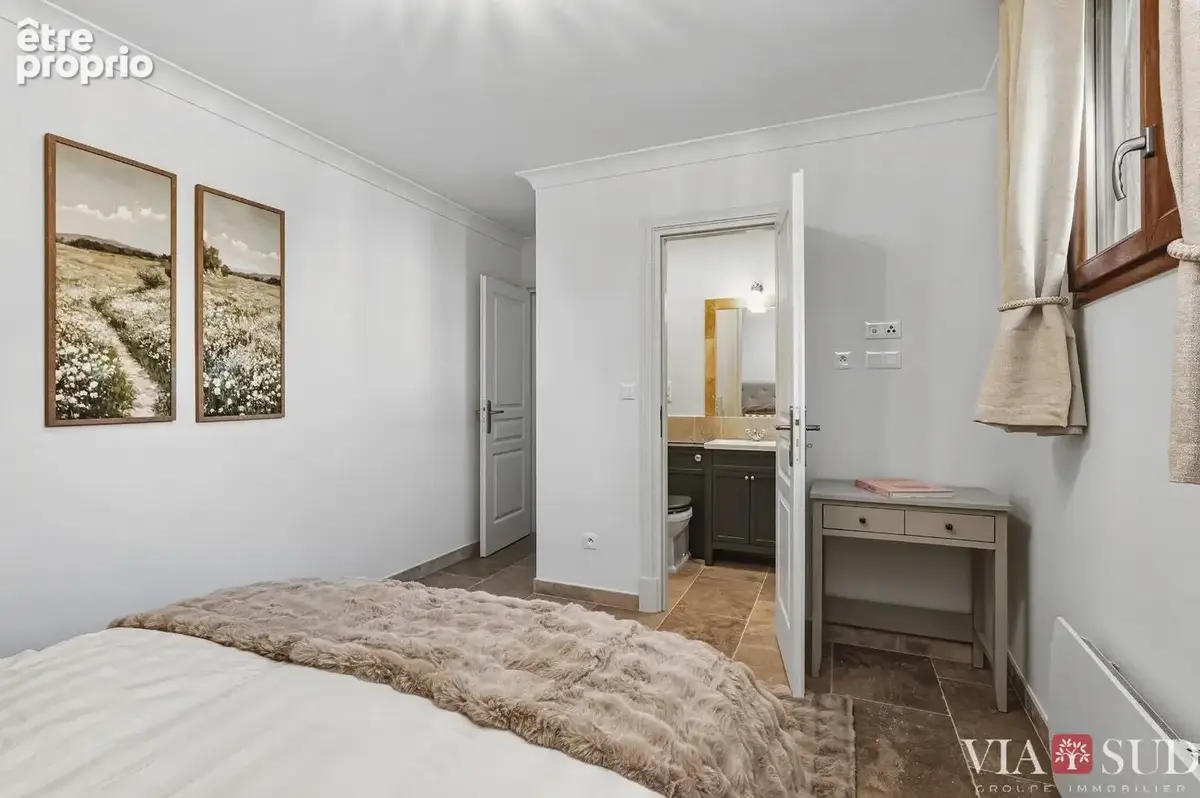 Ensemble immobilier avec 2 logements, piscine et garages  176 m² - photo 12