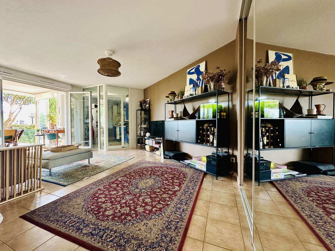 - lattes vasque - appartement sur l'eau de 75m2 + 30m2 de terrasse, residence premium, garage + parking - photo 4