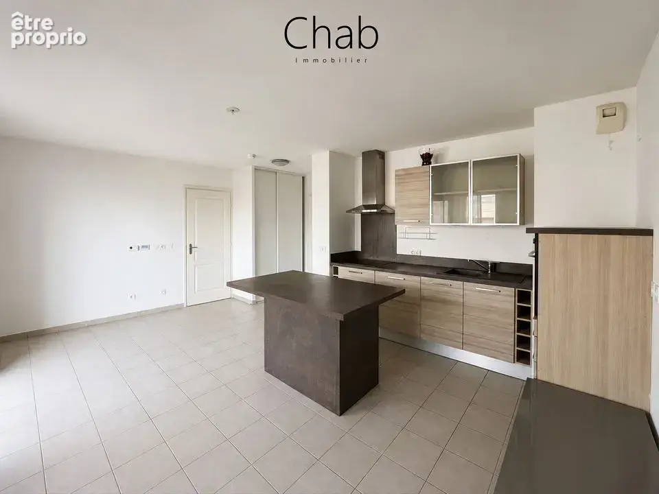 Appartement 2 pièces 42 m² à vendre à Aubagne (13400) - photo 2