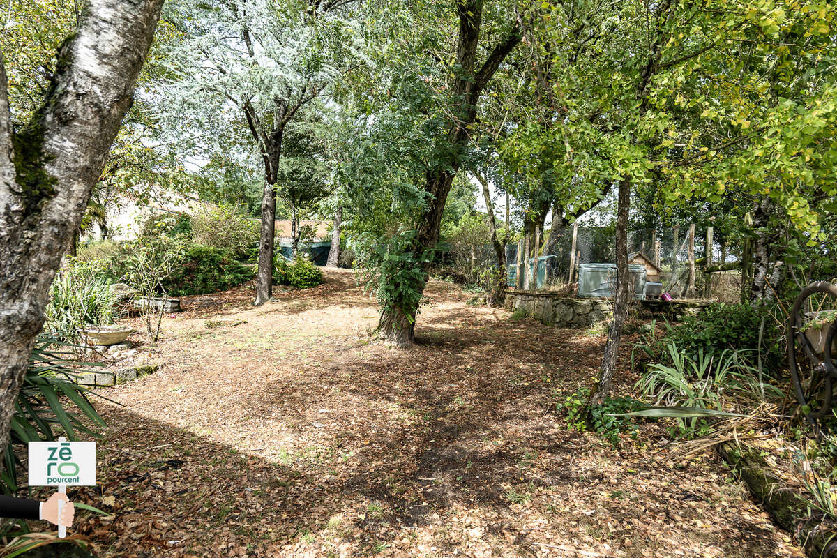 Maison de charme en pierre à vendre à Saint-Étienne-du-Bois, proche Legé   174 m2 habitables - photo 34
