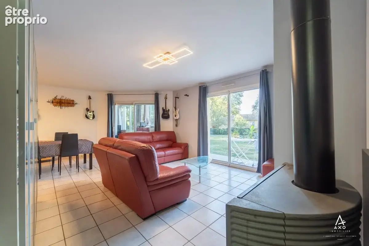 Maison contemporaine avec piscine, garage, abri voiture - photo 8