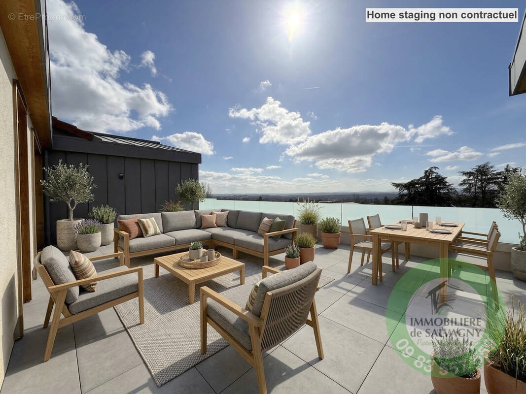 Appartement à LA TOUR-DE-SALVAGNY