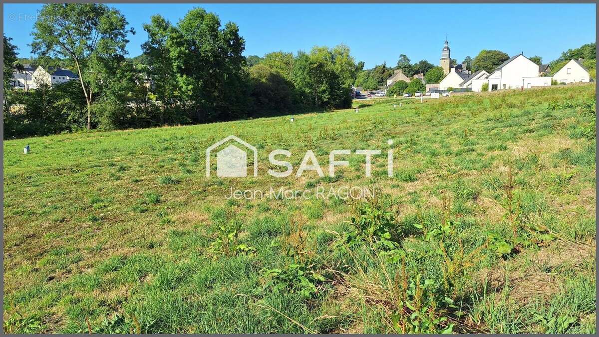 Photo 4 - Terrain à MONTREUIL-SOUS-PEROUSE
