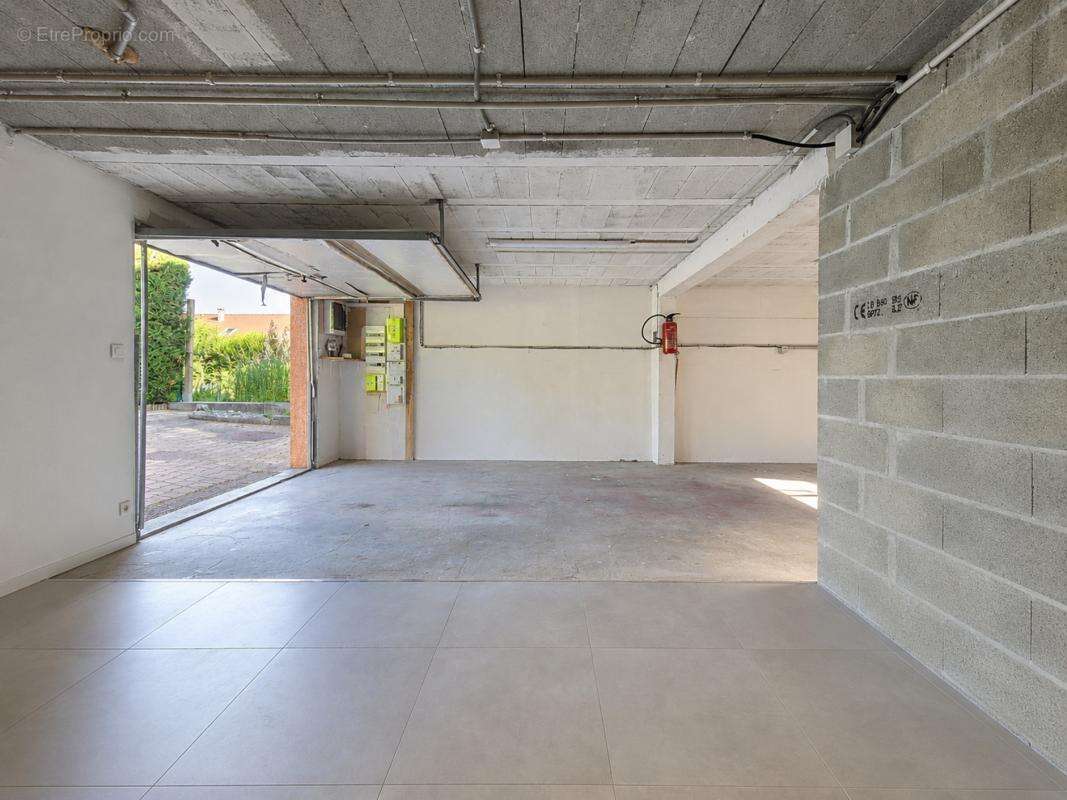 Maison 150 m² à La Tour  - photo 15