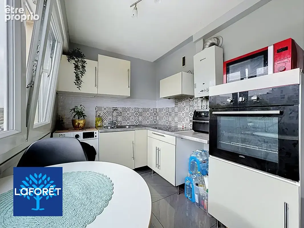 Evry-Courcouronnes - Appartement 4 pièces 79 m2 + cave - photo 9