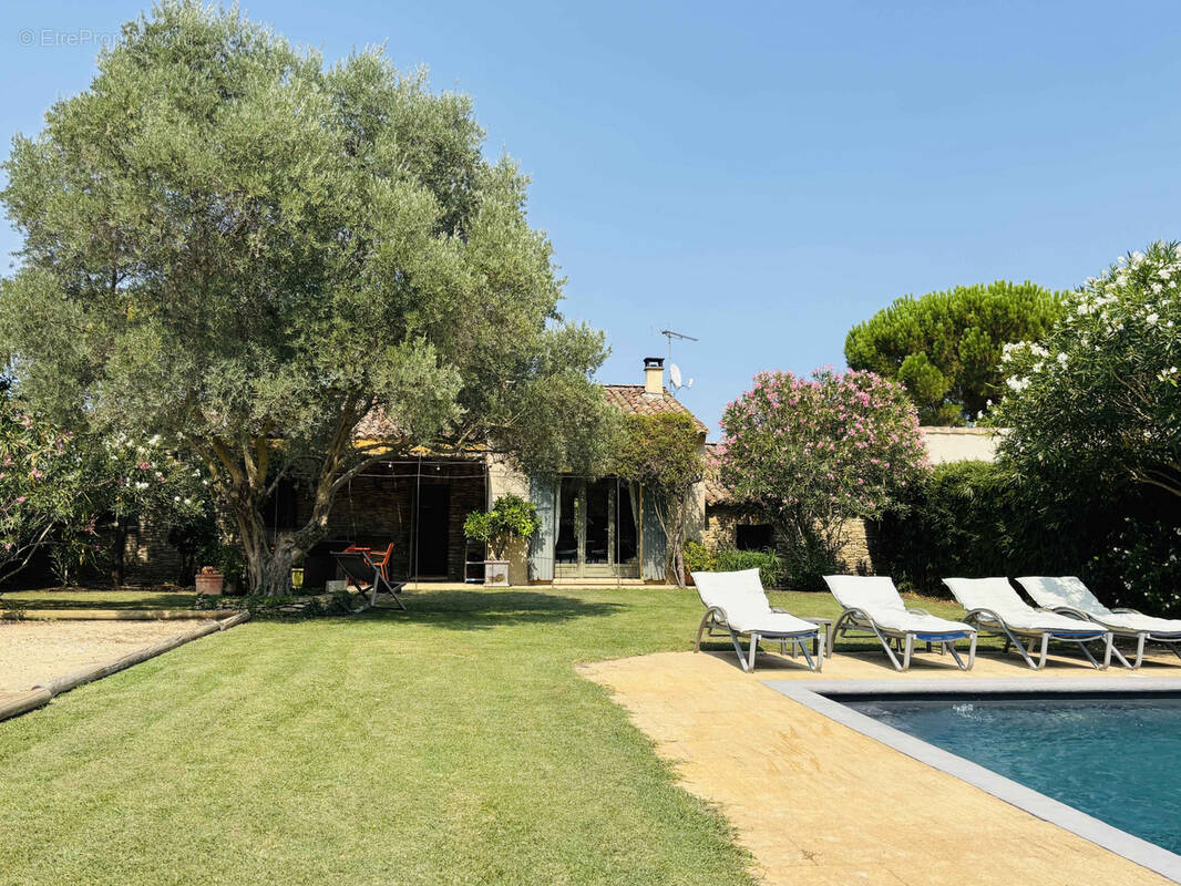 Maison à SAINT-QUENTIN-LA-POTERIE