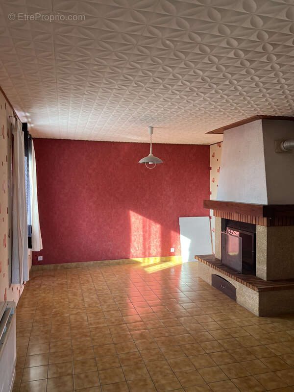 Maison à COULANGES-LES-NEVERS