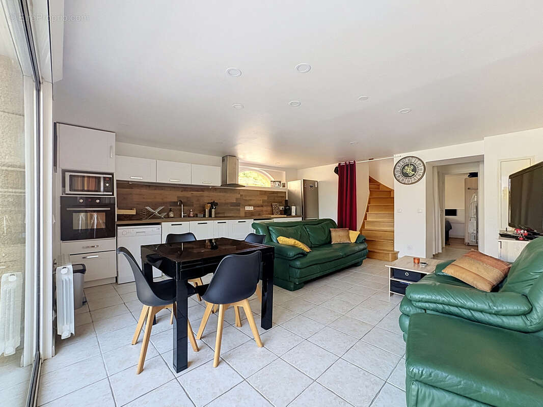 Maison de village   3 chambres   Terrasse 70 m2   2 stationnements - photo 7