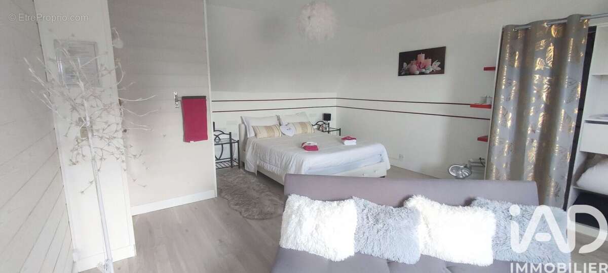 Photo 6 - Maison à BAZOUGES-LA-PEROUSE