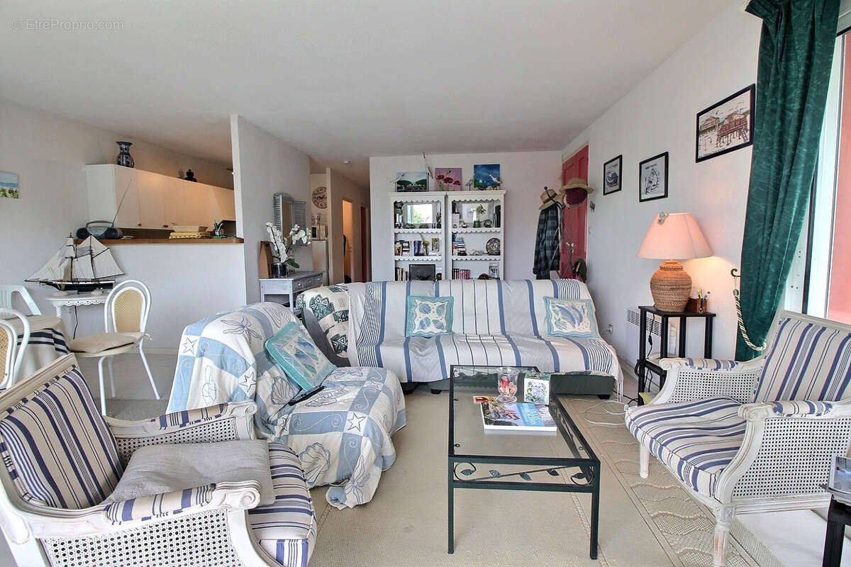 Premiere ligne centre ville appartement t4 accès direct à la plage - photo 10