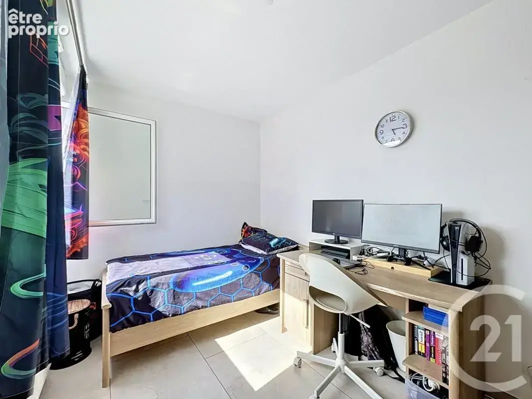 Appartement 74 m² à Saint-Fons  - photo 11