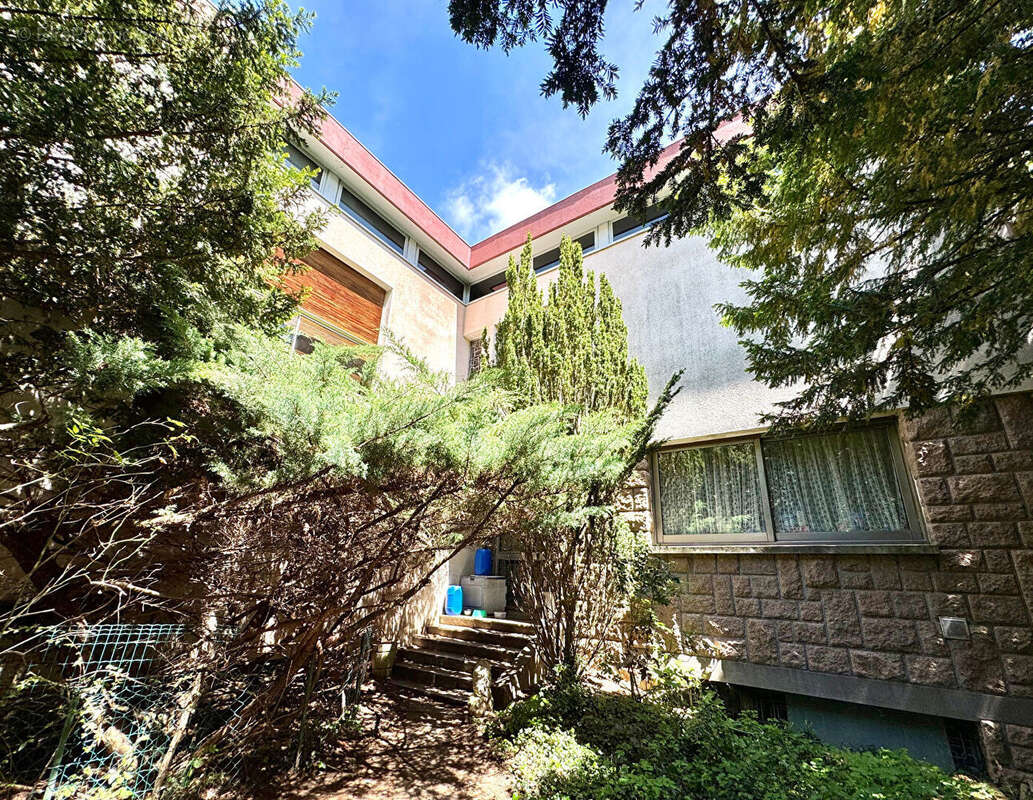 Maison à CLERMONT-FERRAND