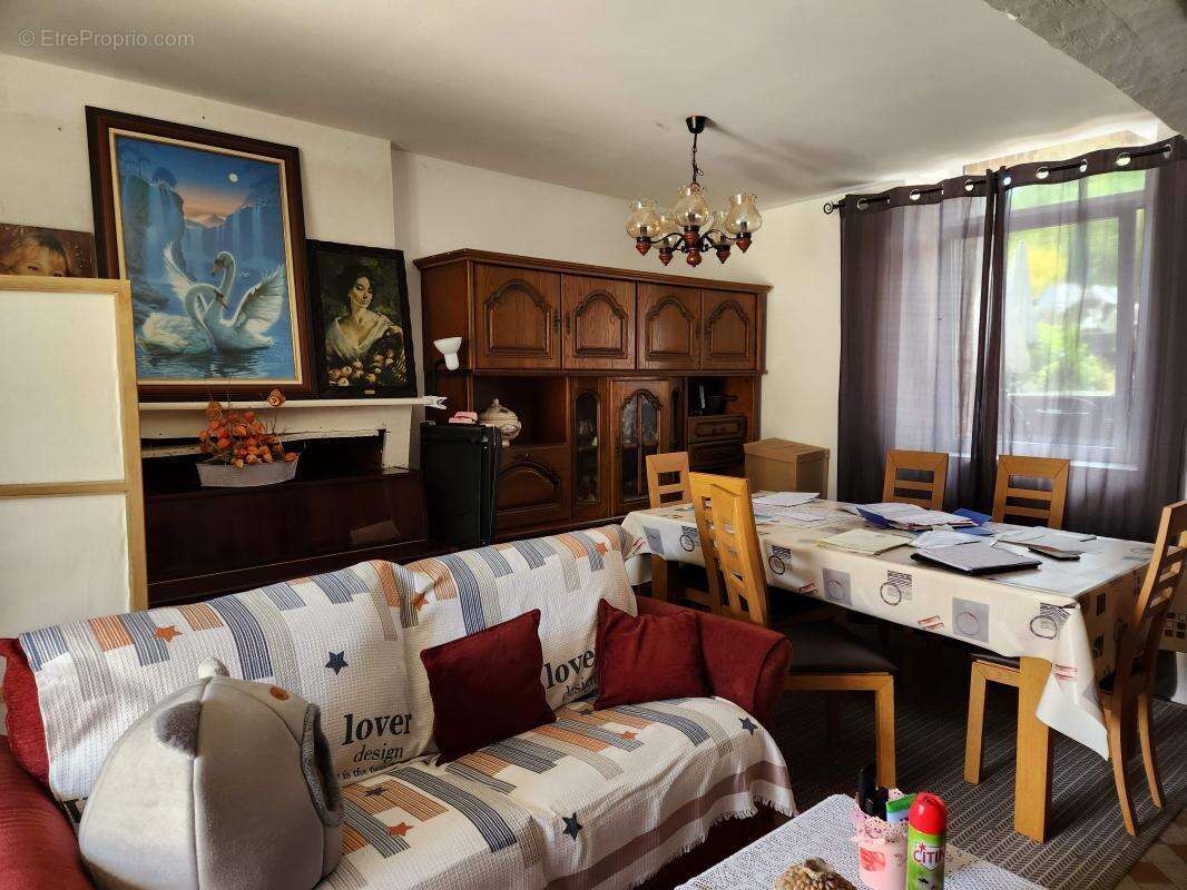 Maison à SAINT-AVIT