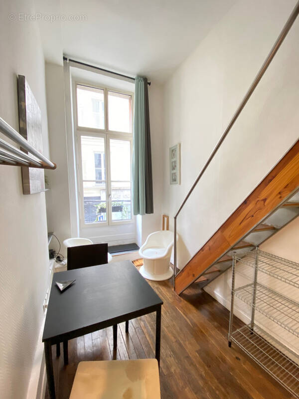 Appartement à PARIS-2E