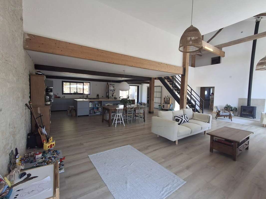 Superbe grange réaménagée alliant cachet et confort moderne - photo 6