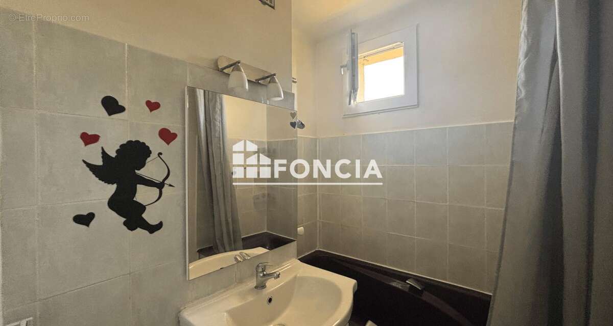 Digne, appartement de type 3 avec balcons et cave - photo 8