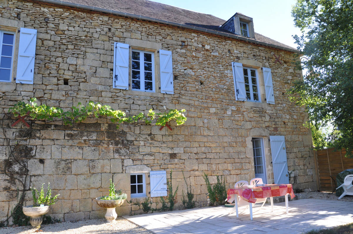 Maison à NADAILLAC-DE-ROUGE