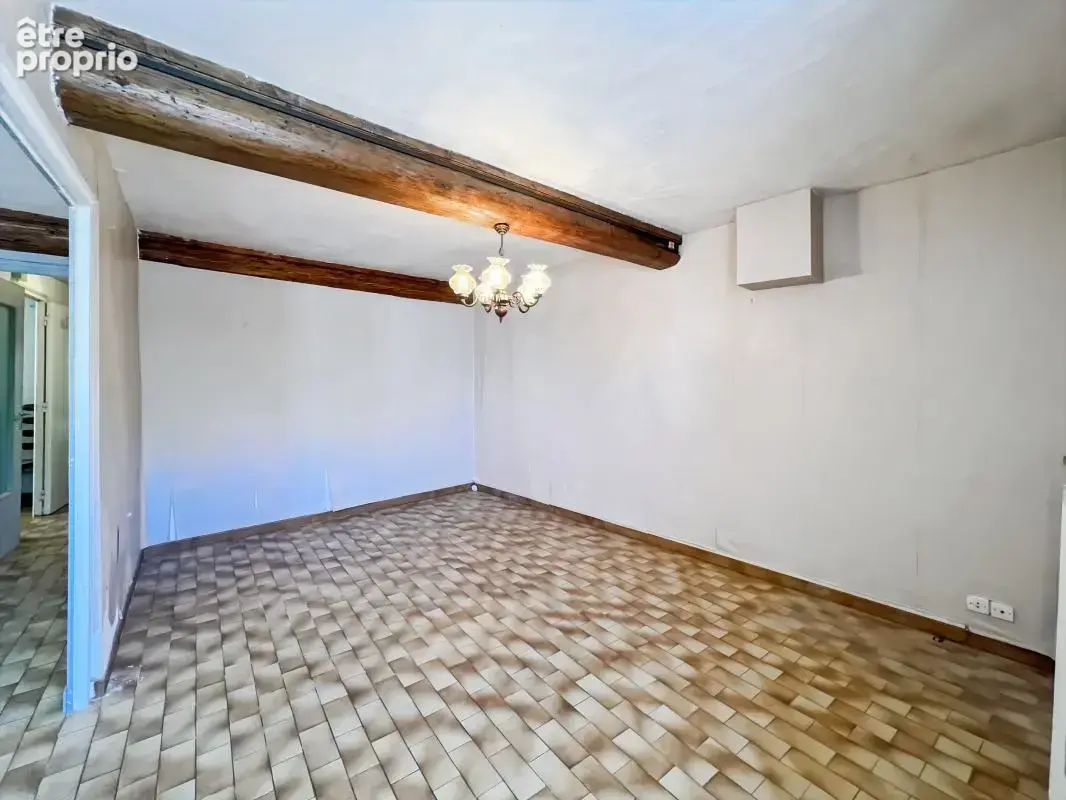 LIVRON - À Vendre maison de village de 191 m² à fort potentiel - beaux volumes - photo 6