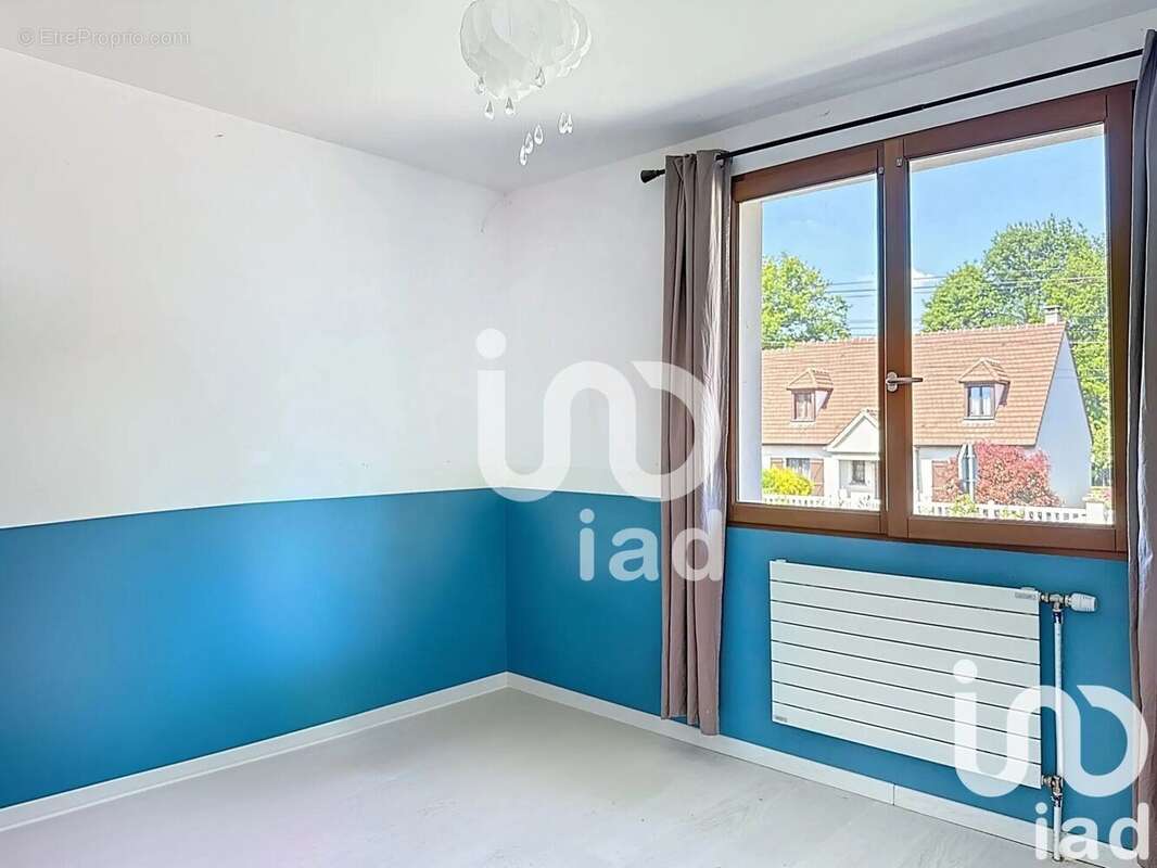 Photo 5 - Maison à NEAUPHLE-LE-CHATEAU