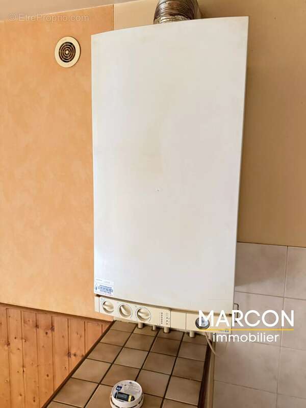 Appartement à SAINT-VAURY