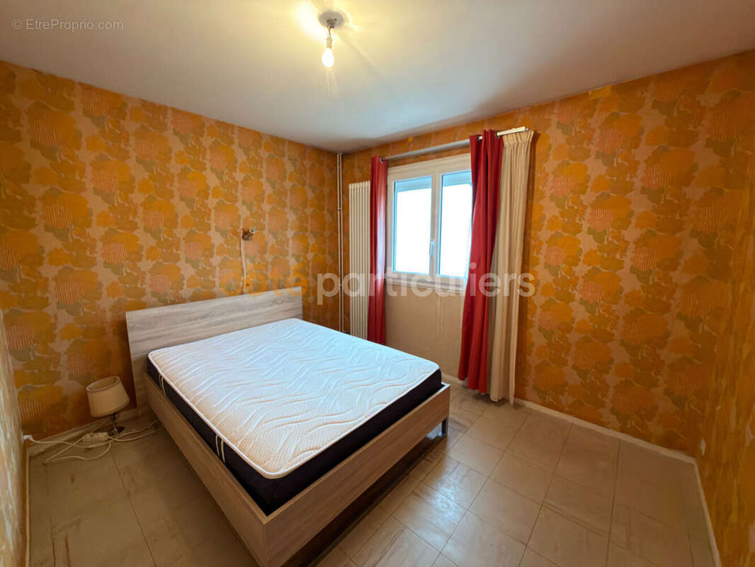 Maison à SAINT-SEBASTIEN-DE-MORSENT