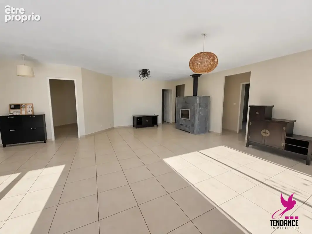 Villa 130 m² avec piscine sur 3 500 m² de Terrain. - photo 3