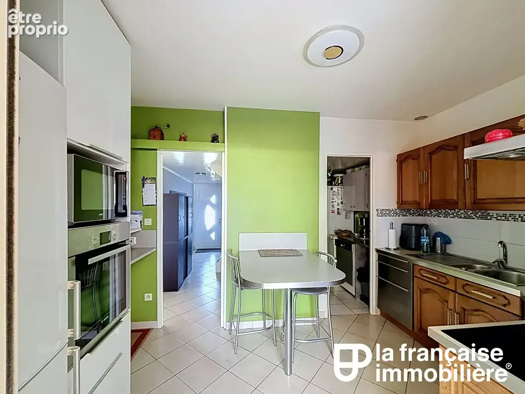 Maison familiale bien entretenue avec jardin, véranda et garage - photo 7
