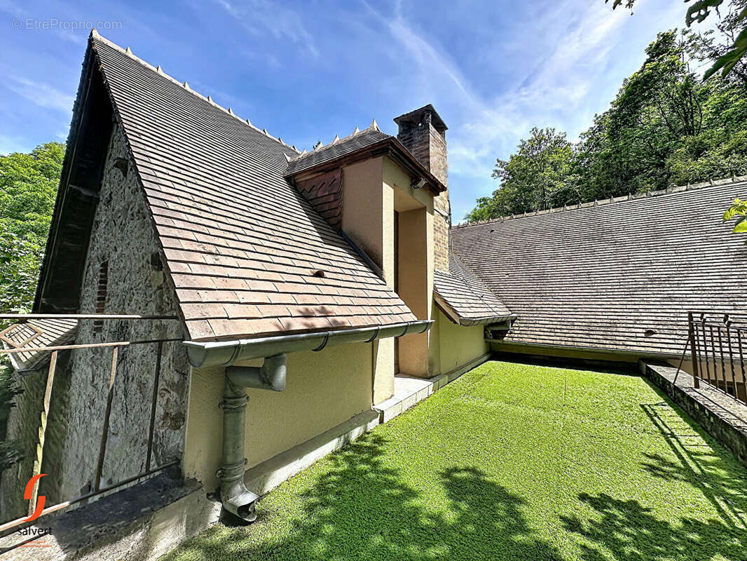 Maison à NERIS-LES-BAINS